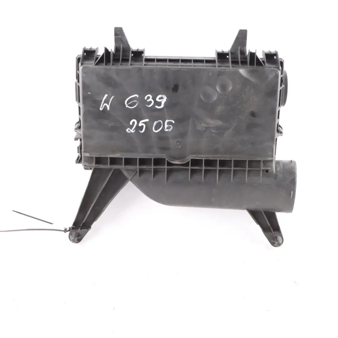 Mercedes-Benz Vito Viano W639 Caja Filtro Aire Carcasa silenciador para con número de pieza A6395282506 Mercedes-Benz Vito Viano W639 Caja Filtro Aire Carcasa silenciador - SKU A6395282506 - Número de pieza A6395282506