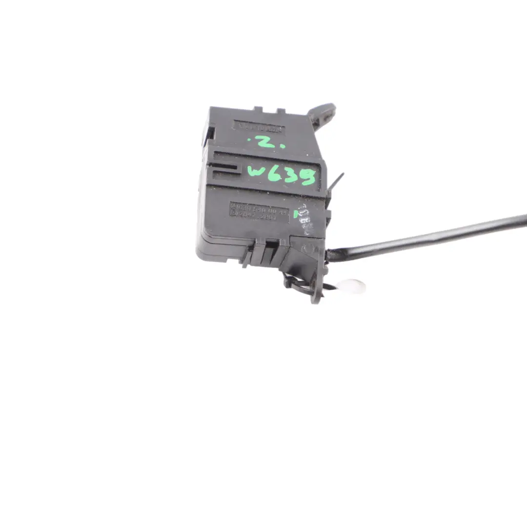 Cavo Di Collegamento Dell'Interruttore Antifurto per Mercedes Vito W639 con numero di parte A6395400044 Mercedes Vito W639 Cavo Di Collegamento Dell'Interruttore Antifurto - SKU A6395400044 - Numero di parte A6395400044