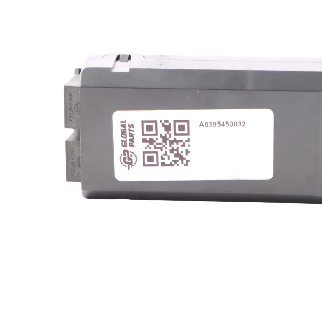 Sunroof Panoramic Roof Control Unit Module to Mercedes Vito W639 with Part number A6395450032 Mercedes Vito W639 Sunroof Panoramic Roof Control Unit Module - SKU A6395450032 - Part number A6395450032