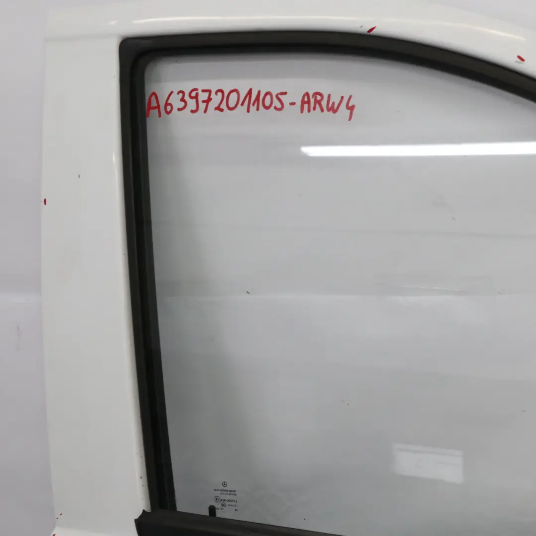 Mercedes Vito W639 Pannello di copertura anteriore destro bianco artico - 9174 - SKU A6397201105-ARW4 - Numero di parte A6397201105
