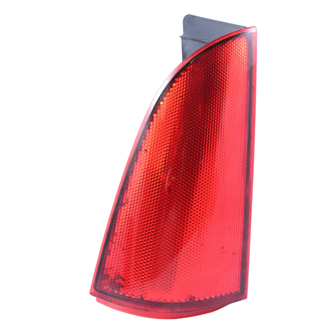  Mercedes-Benz Vito W639 Feu arrière gauche Panneau latéral - SKU A6398200564-1 - Numéro de pièce A6398200564