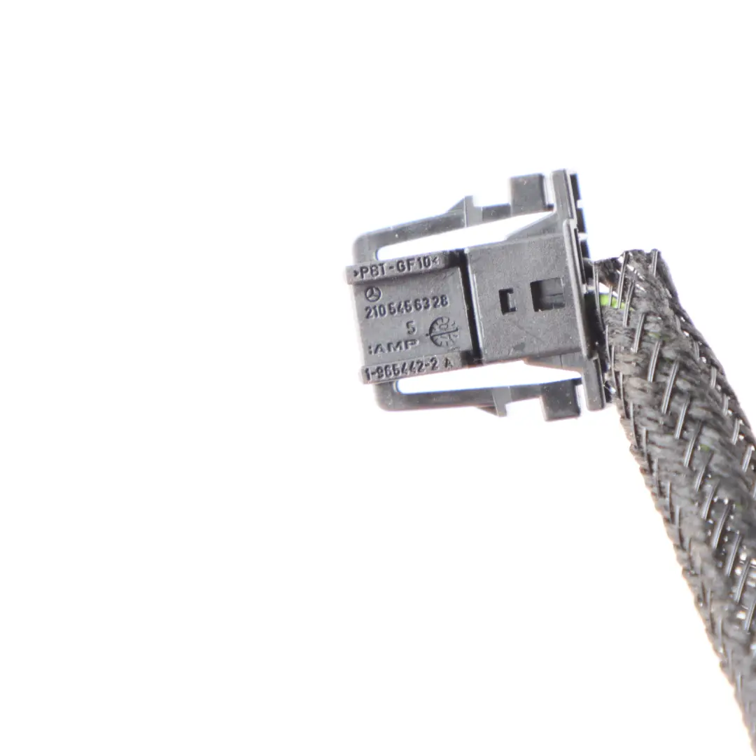 Tweeter Panneau Latéral Arrière Droit Gauche pour Mercedes Vito W639 à propos du numéro de pièce A6398271760 Mercedes Vito W639 Tweeter Panneau Latéral Arrière Droit Gauche - SKU A6398271760 - Numéro de pièce A6398271760