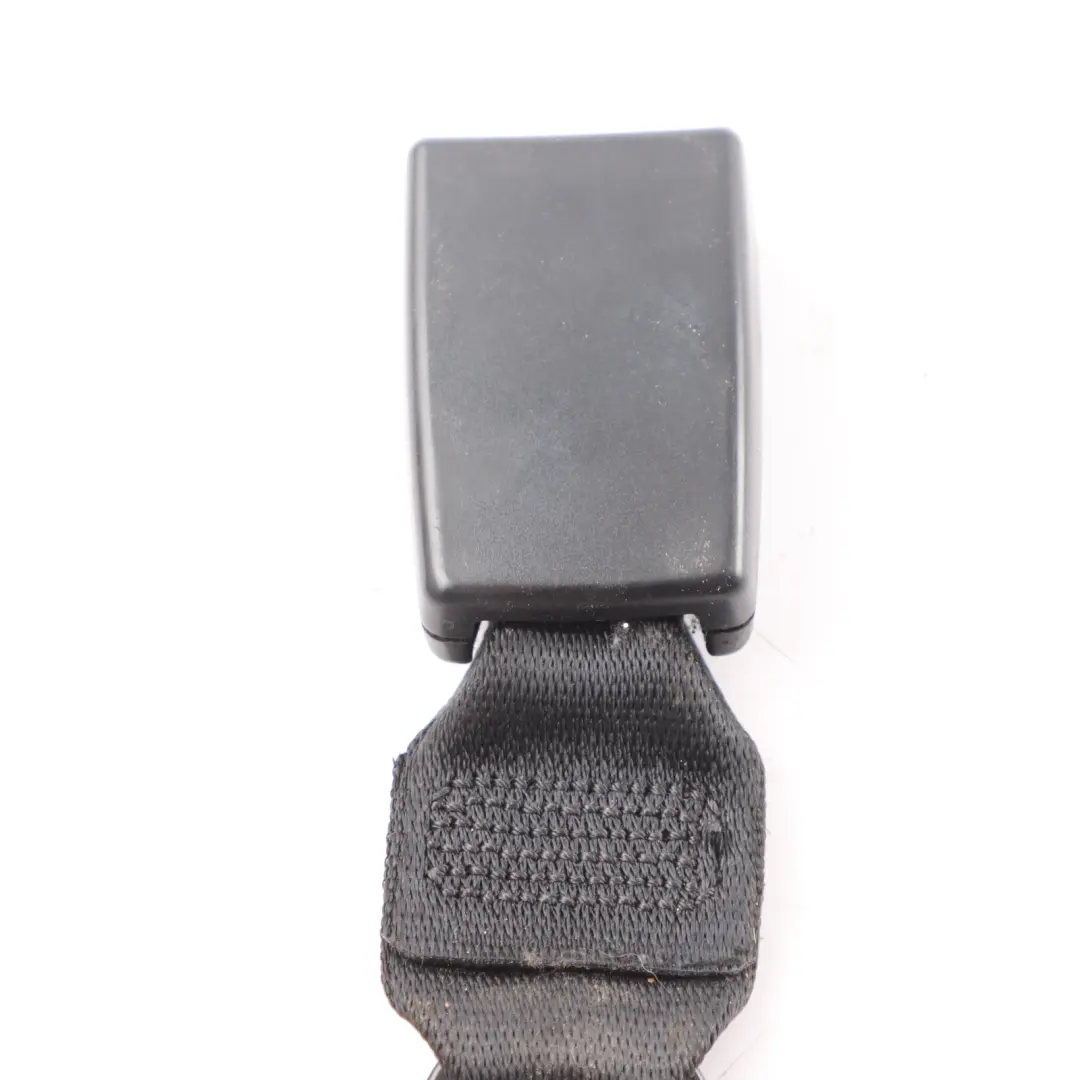 Boucle Arrière Droite pour Mercedes Vito W639 à propos du numéro de pièce A6398600569 Mercedes Vito W639 Boucle Arrière Droite - SKU A6398600569 - Numéro de pièce A6398600569