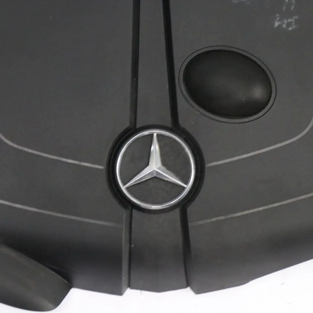  Couvercle moteur Mercedes C117 X156 W176 W246 Diesel OM651 - SKU A6510102413 - Numéro de pièce A6510102413