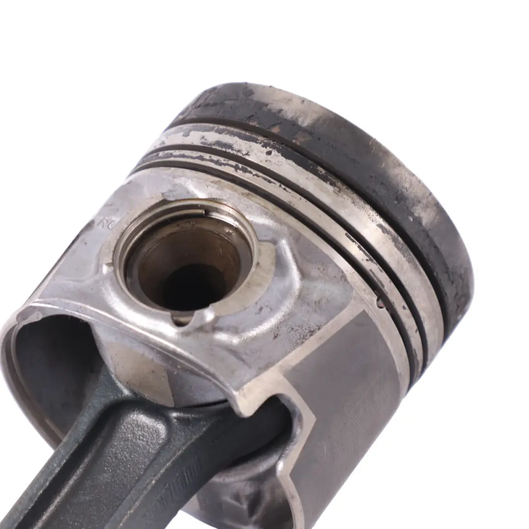 OM651 Bielle Piston pour Mercedes W204 Diesel à propos du numéro de pièce A6510300020 Mercedes W204 Diesel OM651 Bielle Piston - SKU A6510300020 - Numéro de pièce A6510300020