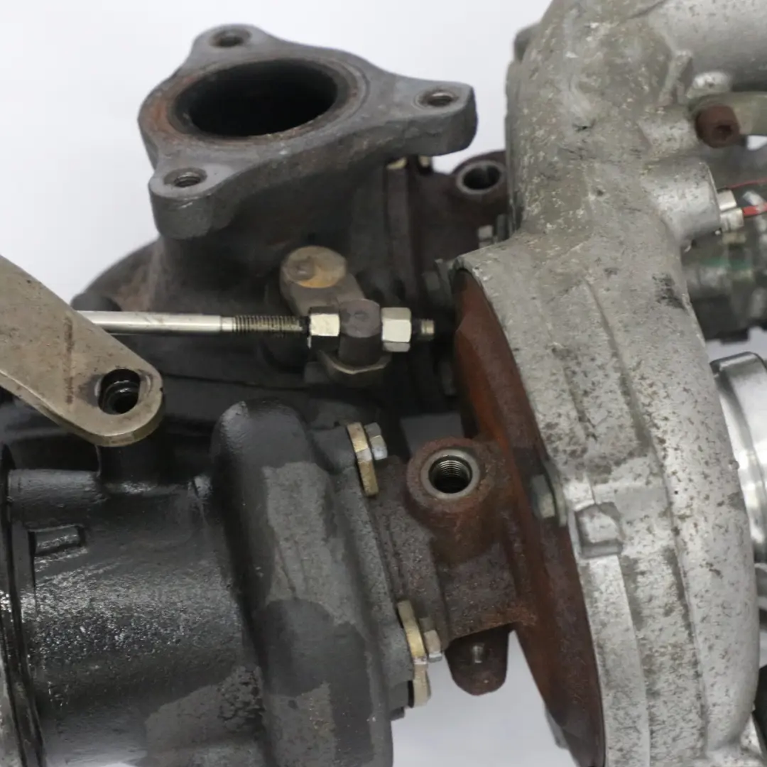 Mercedes W204 W212 Turbocompresor Turbo OM651 Diesel - SKU A6510904080 - Número de pieza A6510904080