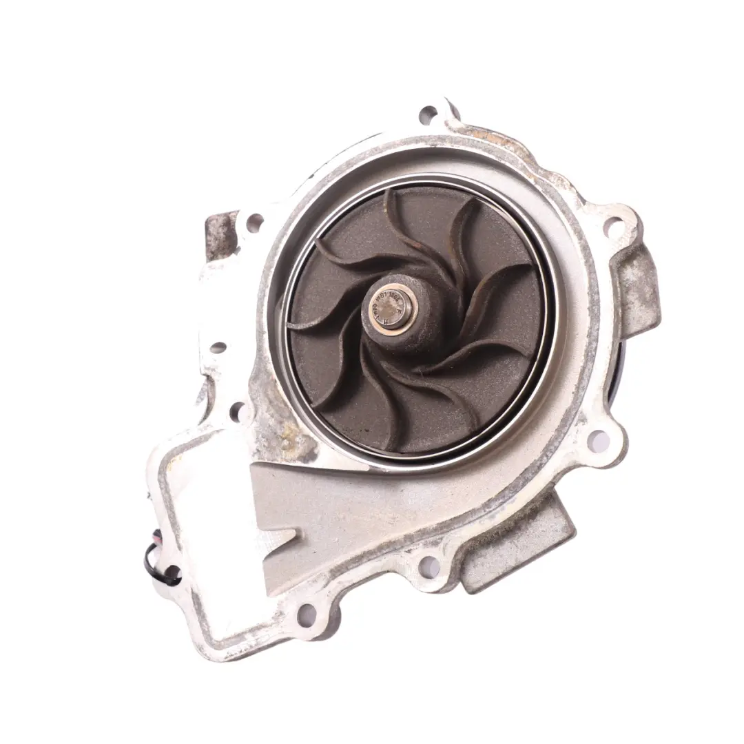 Unidad de refrigeración de la bomba de agua del motor Mercedes W639 para con número de pieza A6512003401 Unidad de refrigeración de la bomba de agua del motor Mercedes W639 - SKU A6512003401 - Número de pieza A6512003401