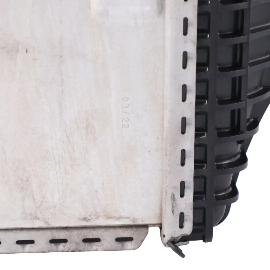 OM654 Diesel Intercooler Enfriador Carga Aire Radiador A6540900100 para Mercedes W213 con número de pieza A6540904101 Mercedes W213 OM654 Diesel Intercooler Enfriador Carga Aire Radiador A6540900100 - SKU A6540904101-1 - Número de pieza A6540904101