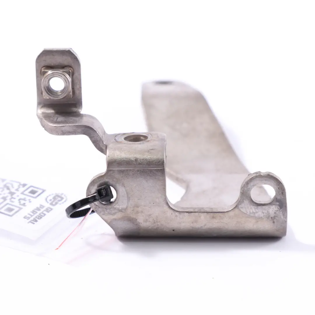 Wspornik Mocowanie Rury Doładowania OM654 do Mercedes W205 o numerze A6540961300 Mercedes W205 Wspornik Mocowanie Rury Doładowania OM654 - SKU A6540961300 - Numer Części A6540961300