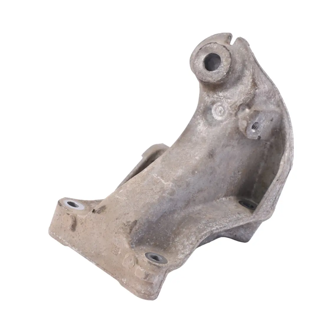 Mercedes Sprinter W907 OM654 Soporte Motor Izquierda - SKU A6542240500 - Número de pieza A6542240500