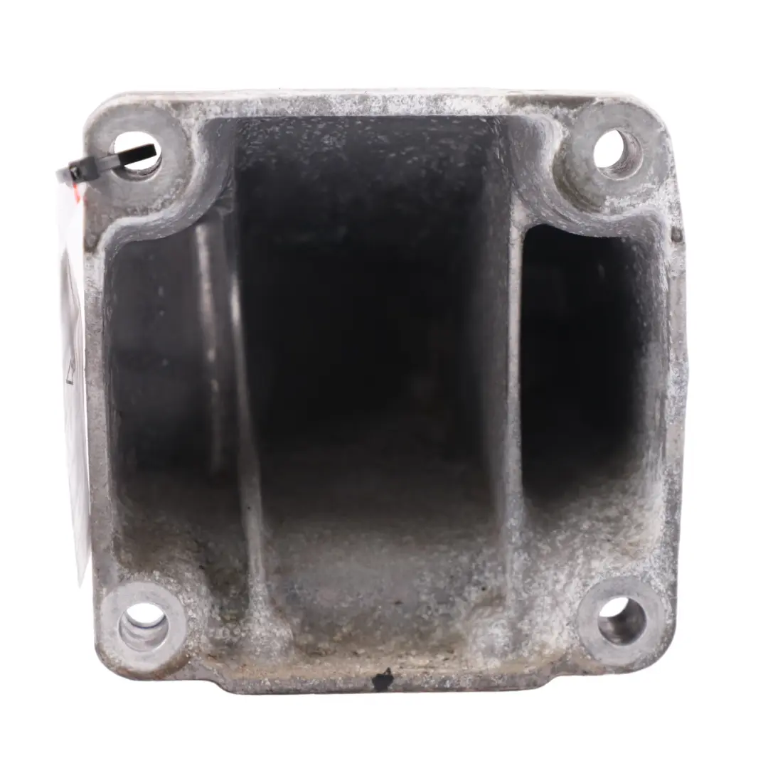 W907 OM654 Engine Bracket Mount Support Right O/S to Mercedes Sprinter with Part number A6542240600 Mercedes Sprinter W907 OM654 Engine Bracket Mount Support Right O/S - SKU A6542240600 - Part number A6542240600