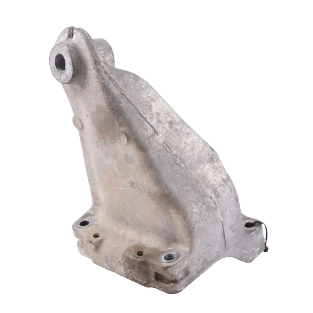 W907 OM654 Engine Bracket Mount Support Right O/S to Mercedes Sprinter with Part number A6542240600 Mercedes Sprinter W907 OM654 Engine Bracket Mount Support Right O/S - SKU A6542240600 - Part number A6542240600