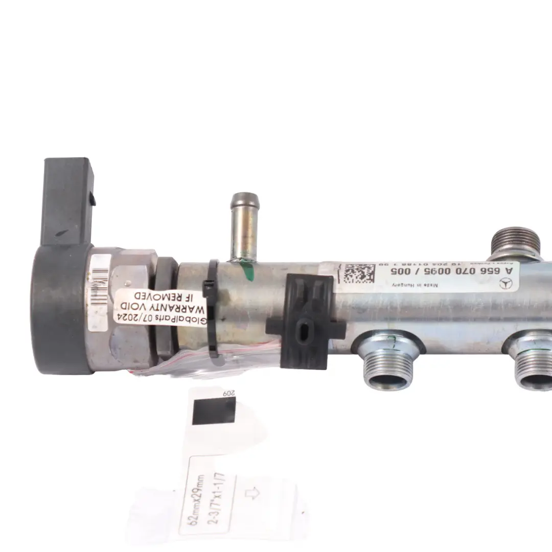Mercedes W213 Diesel OM656 Fuel Injection Rail Distributor Line - SKU A6560700095 - Part number A6560700095