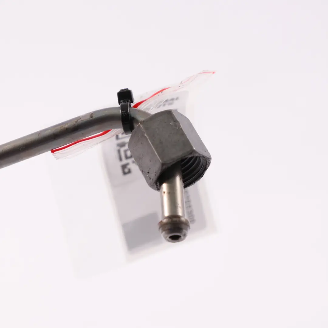 OM656 Injecteur de ligne d'injection de carburant de tuyau pour Mercedes W204 W222 à propos du numéro de pièce A6560705300 Mercedes W204 W222 OM656 Injecteur de ligne d'injection de carburant de tuyau - SKU A6560705300 - Numéro de pièce A6560705300