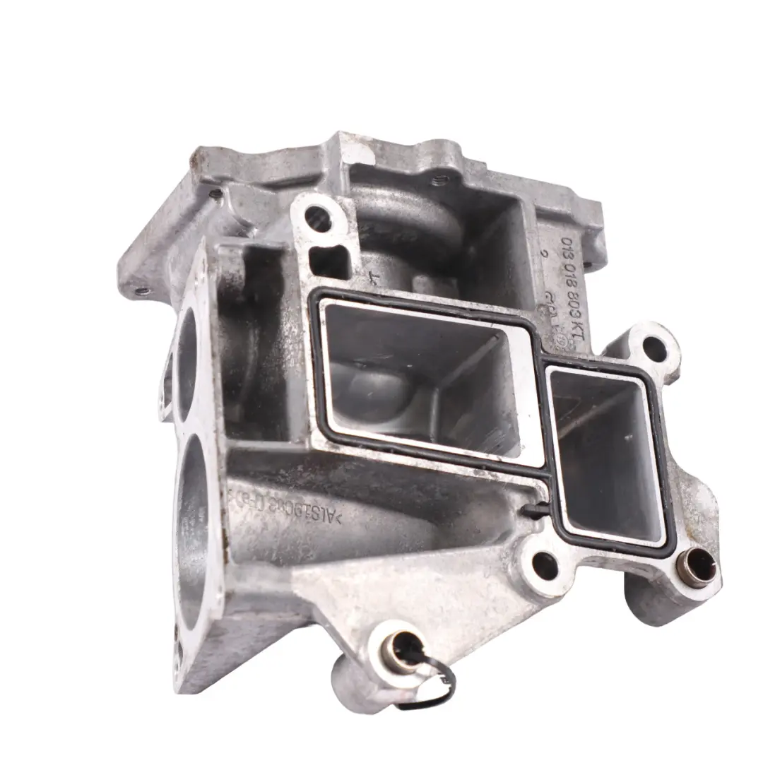  Thermostatgehäuse Mercedes W204 W213 C238 C257 W222 Diesel OM656 - SKU A6562002100 - Teilenummer A6562002200