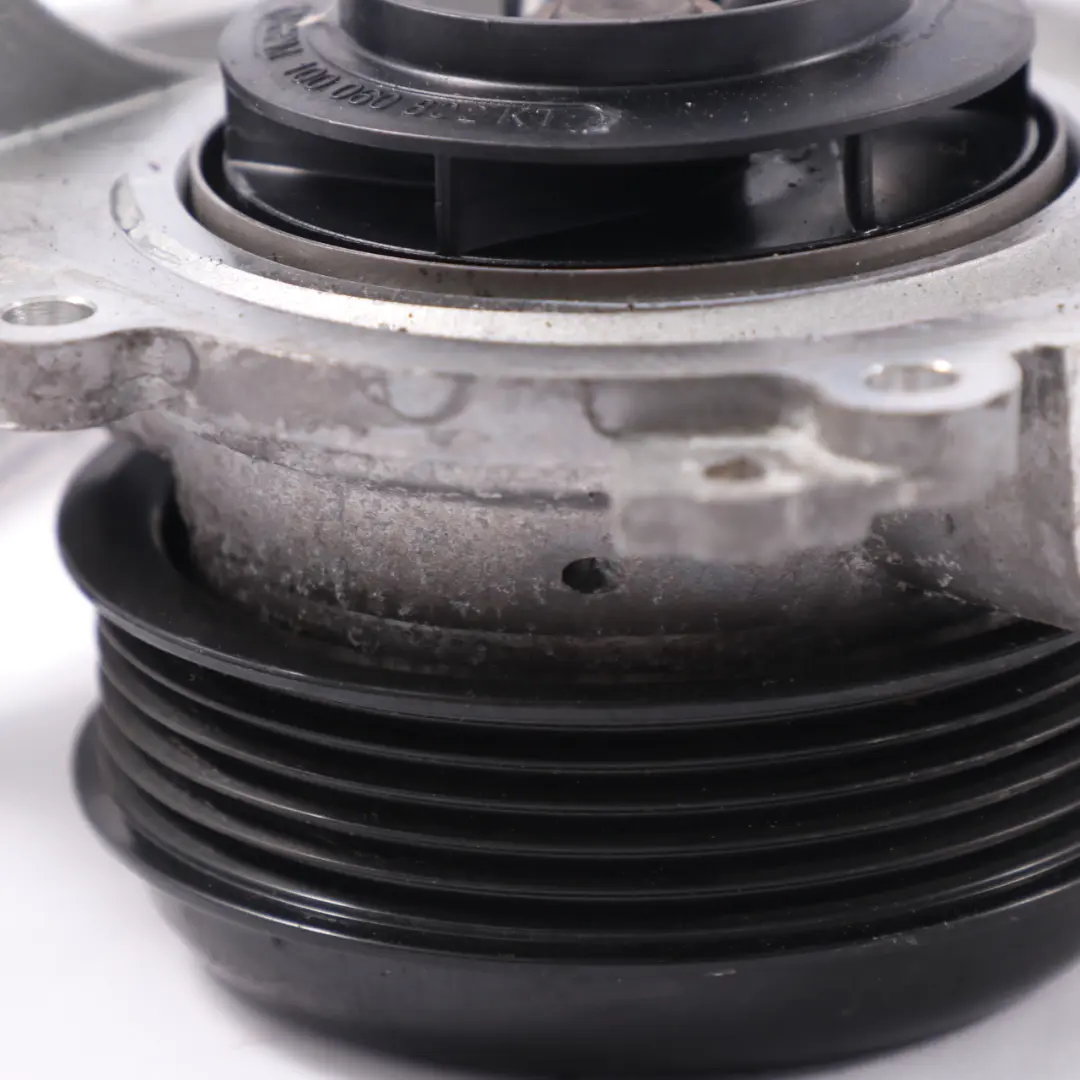 Bomba agua Mercedes W204 W213 Diesel OM656 Rodamiento Carcasa Polea para con número de pieza A6562010010 Bomba agua Mercedes W204 W213 Diesel OM656 Rodamiento Carcasa Polea - SKU A6562010010 - Número de pieza A6562010010