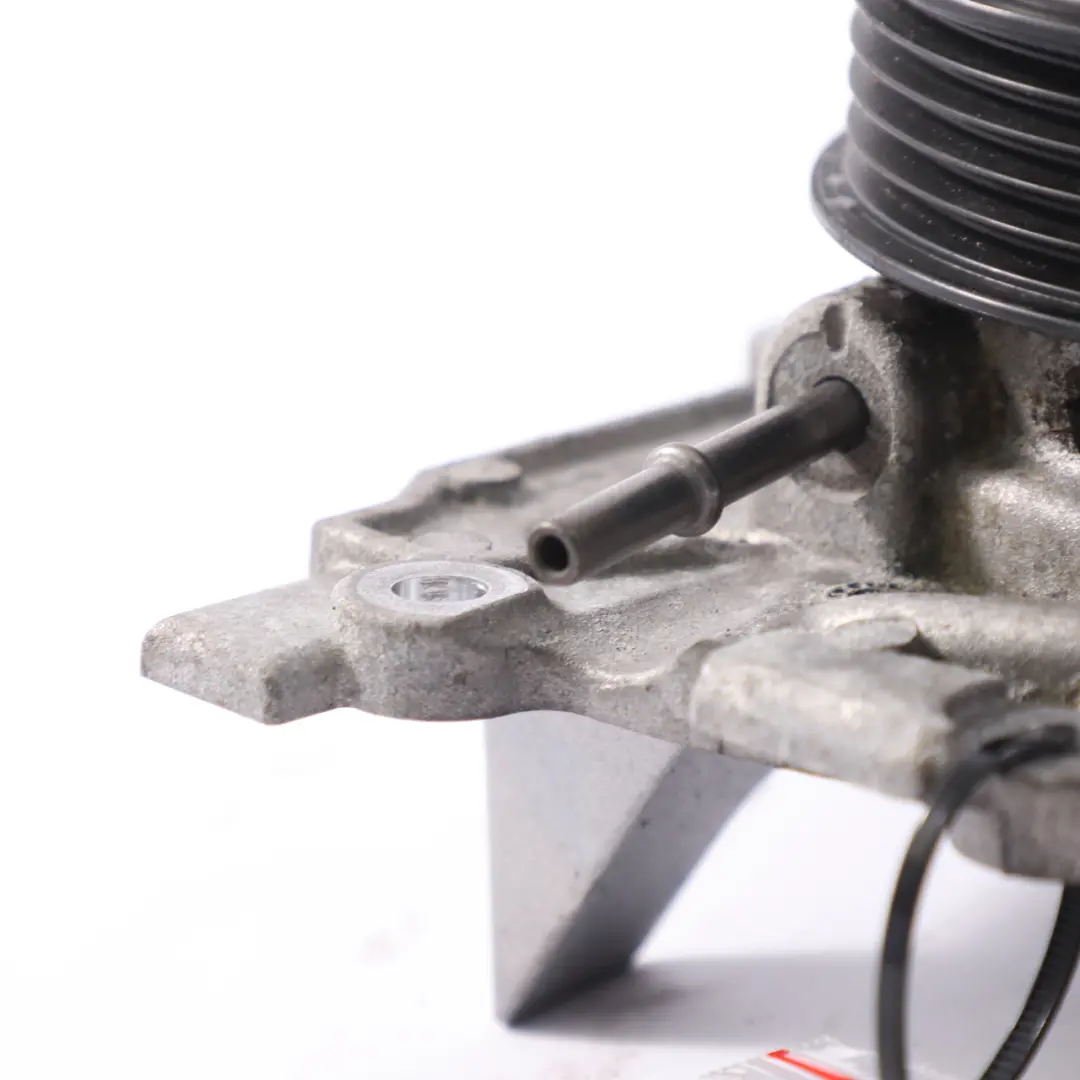 Pompe à eau Mercedes W204 W213 Diesel OM656 Roulement Boîtier Poulie pour à propos du numéro de pièce A6562010010 Pompe à eau Mercedes W204 W213 Diesel OM656 Roulement Boîtier Poulie - SKU A6562010010 - Numéro de pièce A6562010010