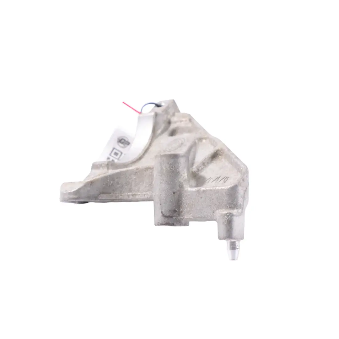  Supporto pompa acqua Mercedes W221 OM656 Supporto refrigerante - SKU A6562033100 - Numero di parte A6562033100