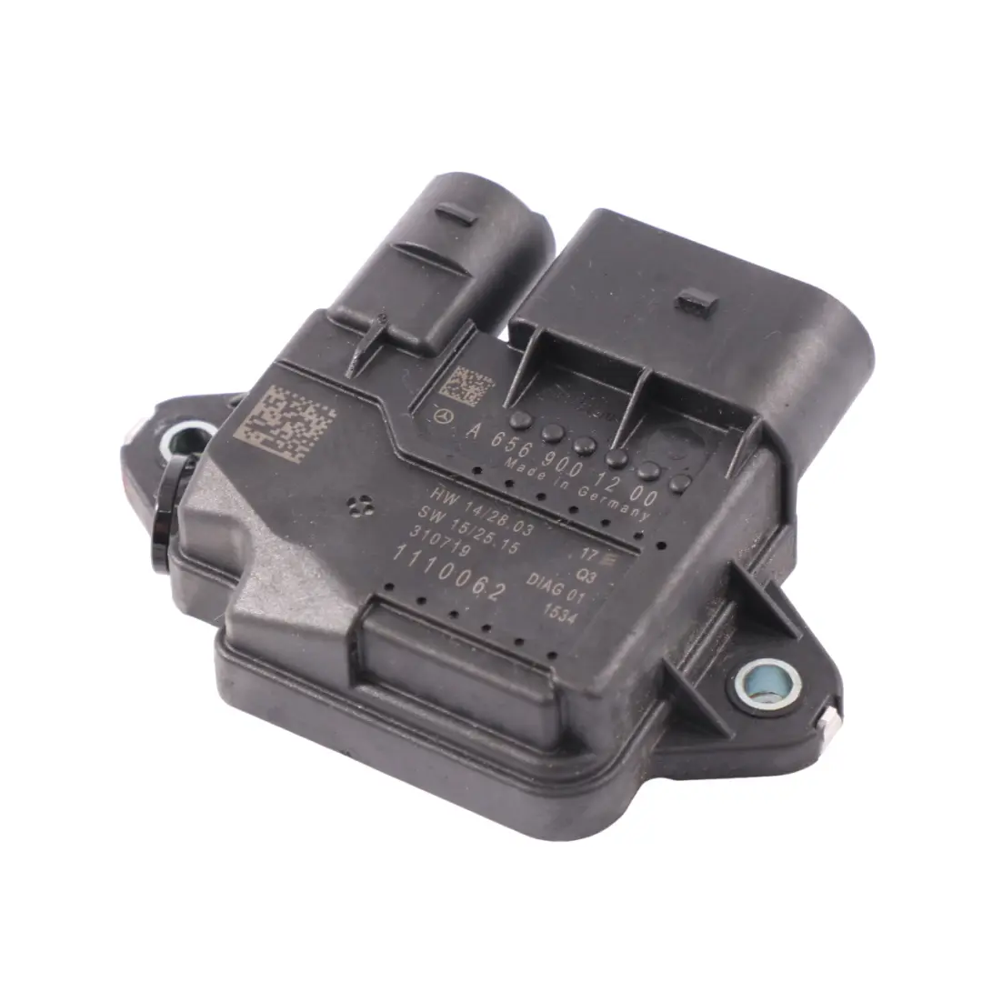 OM656 Módulo de precalentamiento de bujías para Mercedes W213 W204 Diesel con número de pieza A6569001200 Mercedes W213 W204 Diesel OM656 Módulo de precalentamiento de bujías - SKU A6569003600 - Número de pieza A6569001200