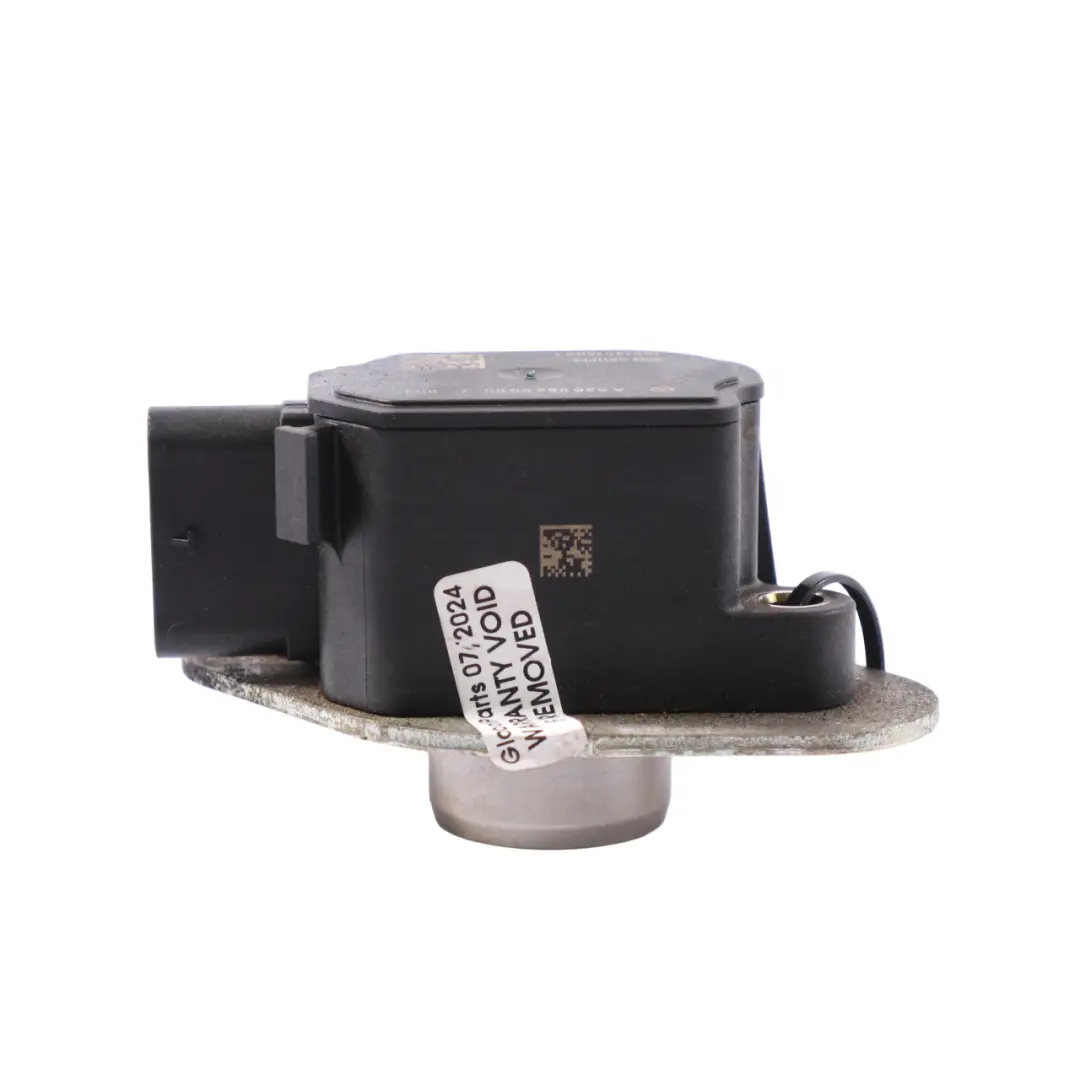 Mercedes W166 W221 Diesel OM656 Camshaft Adjuster Solenoid Valve - SKU A6569820100 - Part number A6569820100