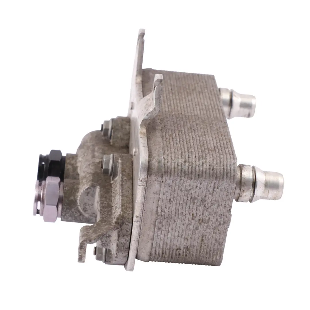 M264 Scambiatore calore Cambio Trasmissione Radiatore per Mercedes W205 con numero di parte A7255000800 Mercedes W205 M264 Scambiatore calore Cambio Trasmissione Radiatore - SKU A7255000800-1 - Numero di parte A7255000800