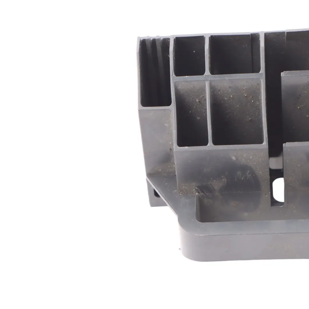 Mercedes Sprinter W906 Batterieabdeckung Rahmenhalterung Halterung - SKU A9065410740 - Teilenummer A9065410740