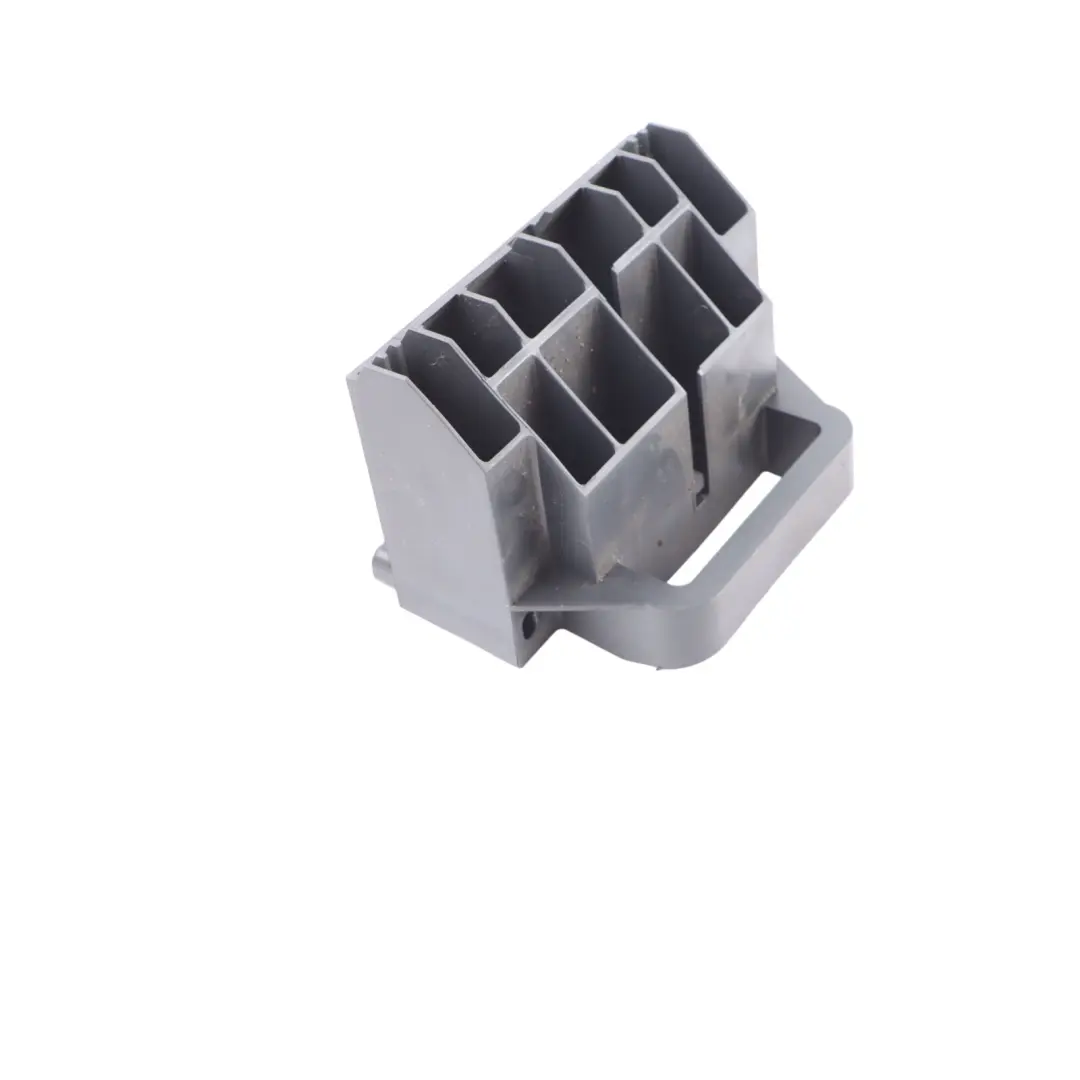 Mercedes Sprinter W906 Couvercle de batterie Support de montage - SKU A9065410740 - Numéro de pièce A9065410740