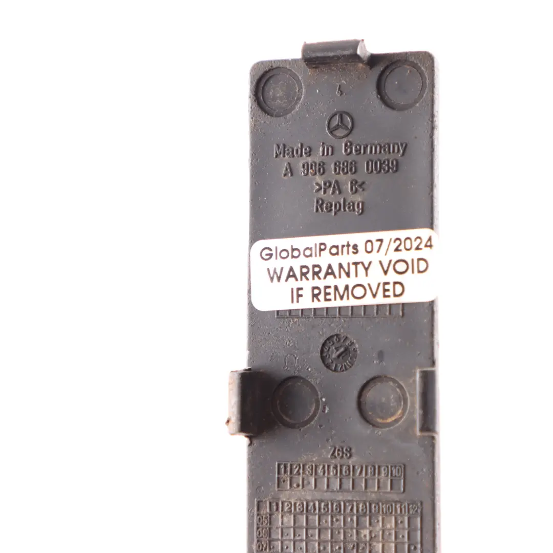 Mercedes W900 W906 Carga Interior Sill Tapa Tapa Trasera Tronco - SKU A9066860039-1 - Número de pieza A9066860039