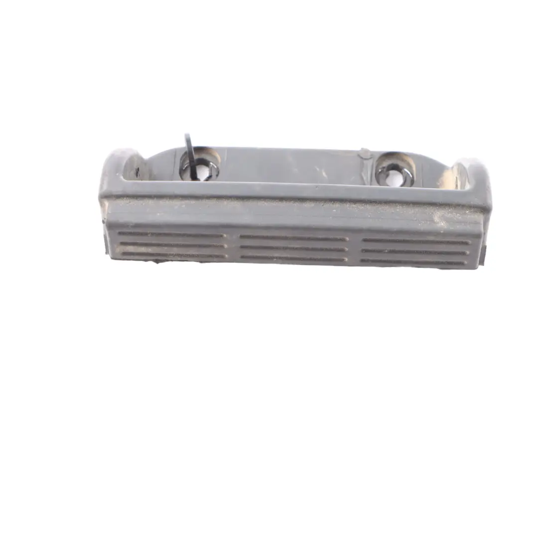 Mercedes Sprinter W906 Support pour interrupteur porte coulissante - SKU A9067330572 - Numéro de pièce A9067330572