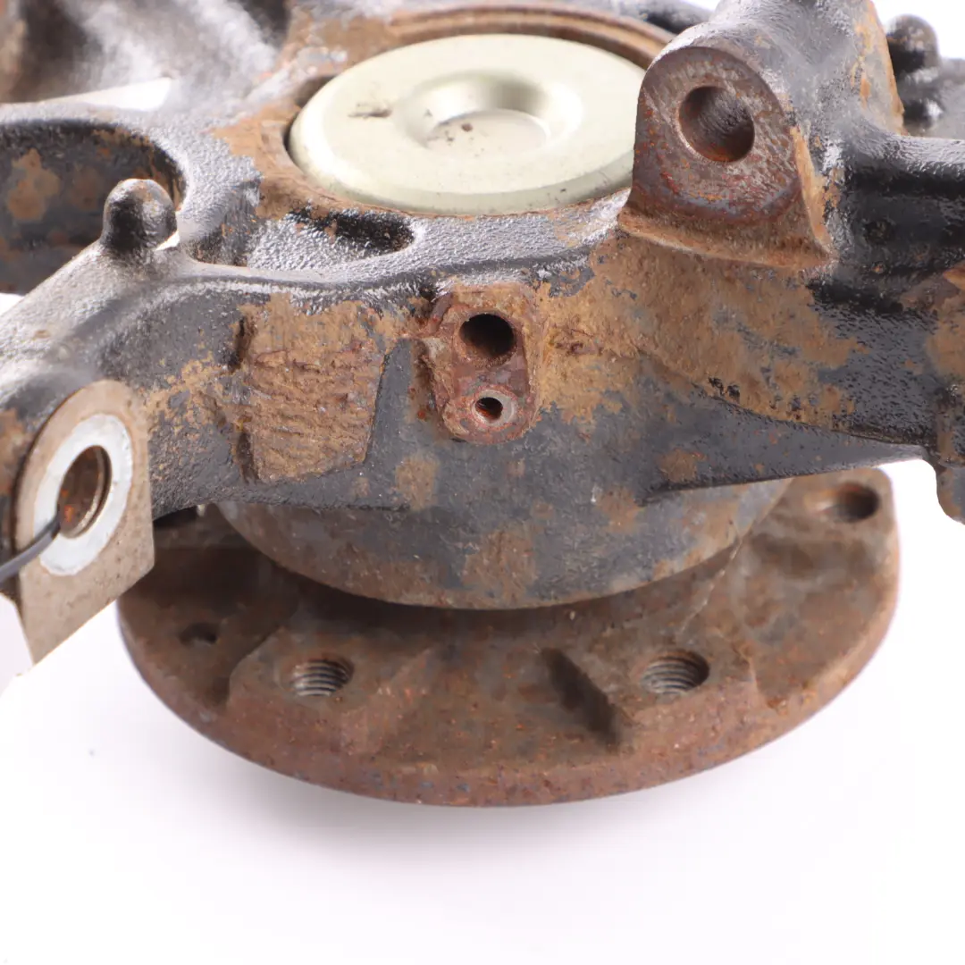 Mercedes Sprinter W907 Support de roue avant gauche Moyeu de roue à suspension - SKU A9073300000 - Numéro de pièce A9073300000