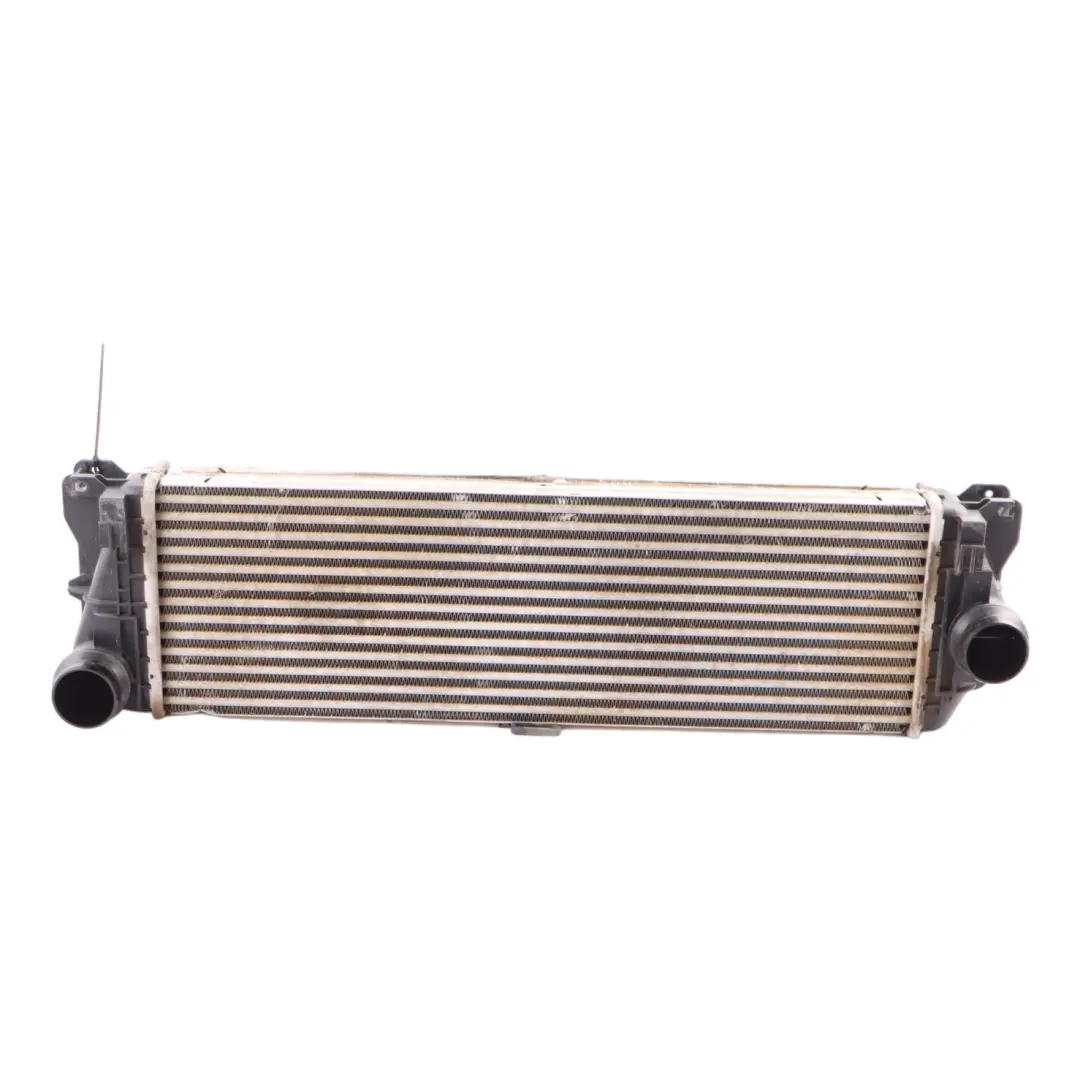 W907 Intercooler aria aspirazione radiatore per Mercedes Sprinter con numero di parte A9075011600 Mercedes Sprinter W907 Intercooler aria aspirazione radiatore - SKU A9075011600 - Numero di parte A9075011600
