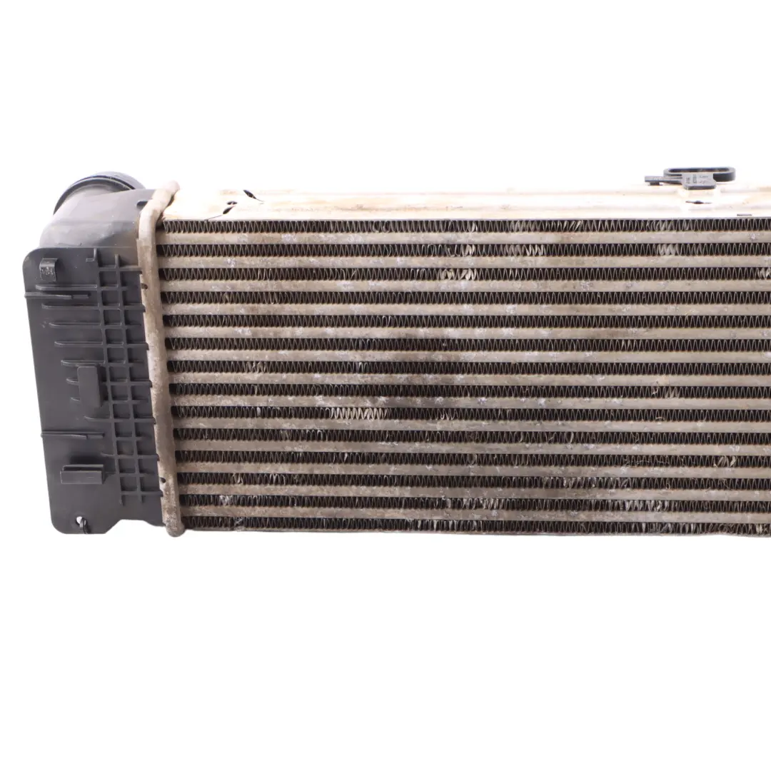 W907 Intercooler Radiateur d'admission d'air pour Mercedes Sprinter à propos du numéro de pièce A9075011600 Mercedes Sprinter W907 Intercooler Radiateur d'admission d'air - SKU A9075011600 - Numéro de pièce A9075011600