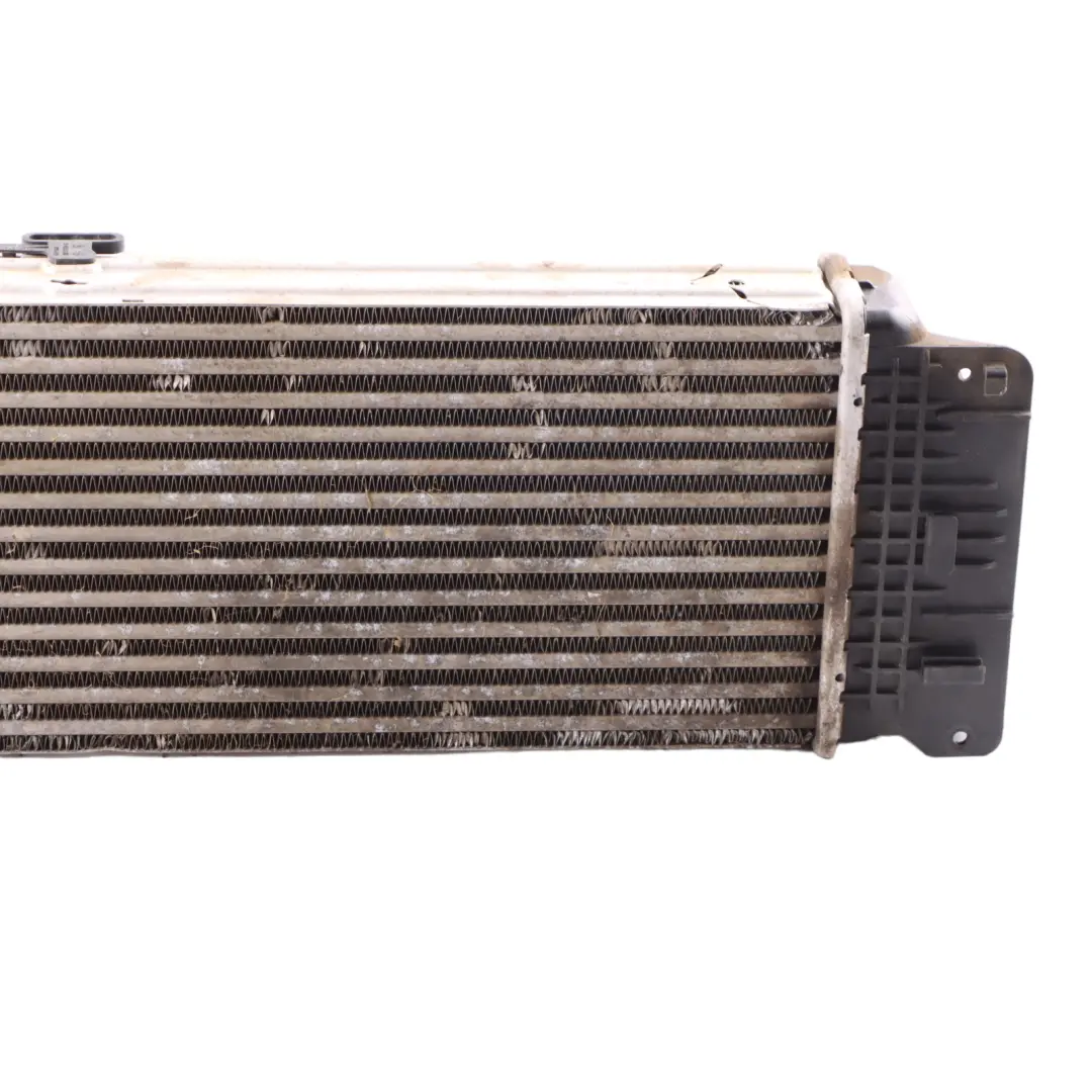 W907 Intercooler Radiateur d'admission d'air pour Mercedes Sprinter à propos du numéro de pièce A9075011600 Mercedes Sprinter W907 Intercooler Radiateur d'admission d'air - SKU A9075011600 - Numéro de pièce A9075011600