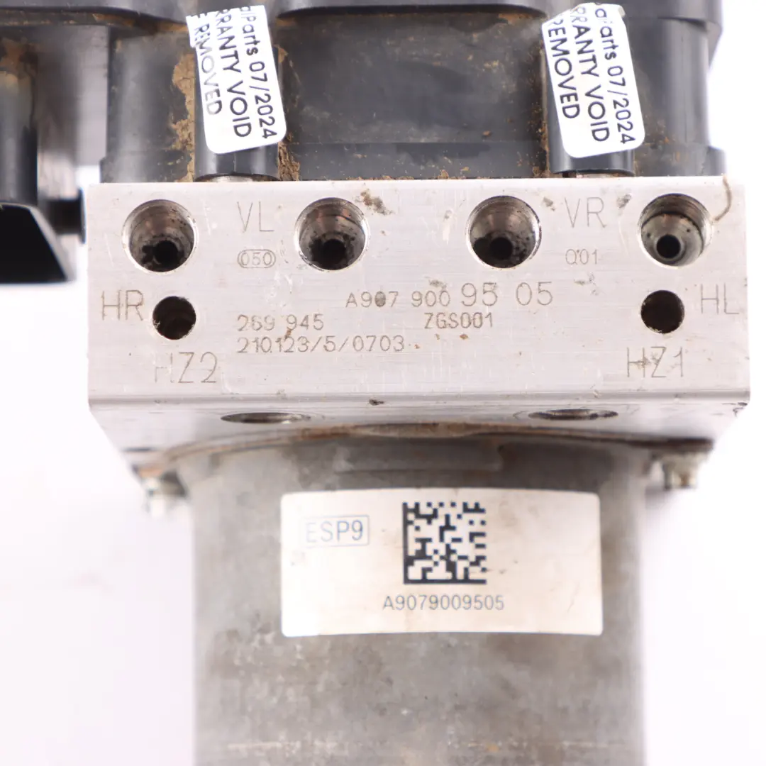 W907 Pompe Frein ABS Unité Hydraulique Module Contrôle pour Mercedes à propos du numéro de pièce A9079009505 Mercedes W907 Pompe Frein ABS Unité Hydraulique Module Contrôle - SKU A9079009505 - Numéro de pièce A9079009505
