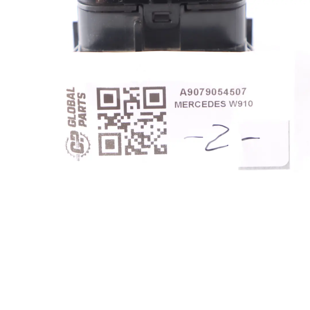 W907 Interruptor elevalunas Regulación Delantera Izquierda para Mercedes con número de pieza A9079054507 Mercedes W907 Interruptor elevalunas Regulación Delantera Izquierda - SKU A9079054507 - Número de pieza A9079054507