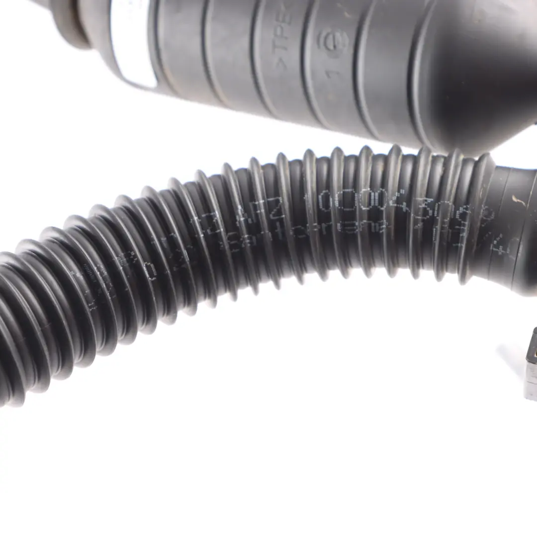 Rura Wlewu Zbiornika AdBlue Diesel do Mercedes W910 o numerze A9104700100 Mercedes W910 Rura Wlewu Zbiornika AdBlue Diesel - SKU A9104700100-1 - Numer Części A9104700100