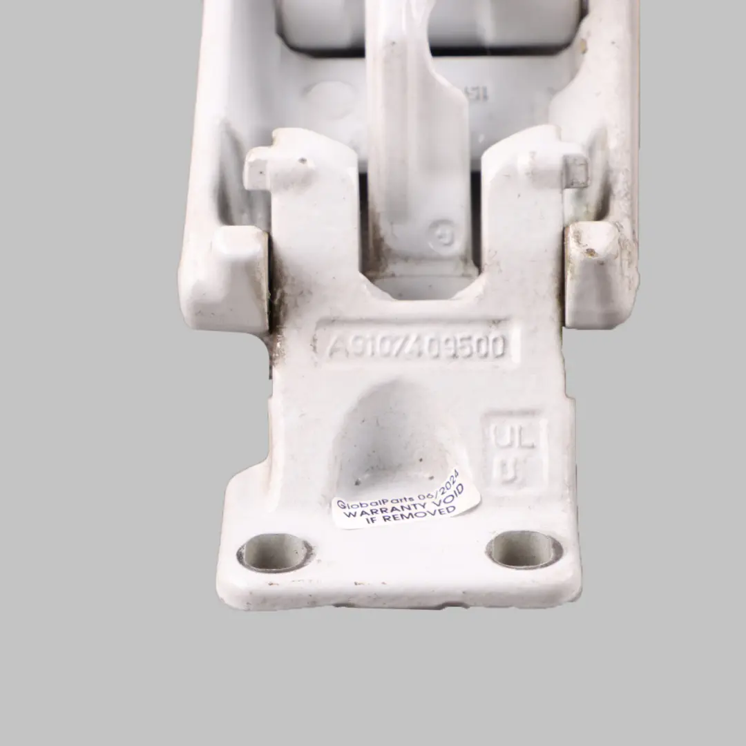 Door Hinge Mercedes W907 W910 Rear Left N/S Lower Arctic White - 9147 to with Part number A9107409500 Door Hinge Mercedes W907 W910 Rear Left N/S Lower Arctic White - 9147 - SKU A9107409500-ARW - Part number A9107409500