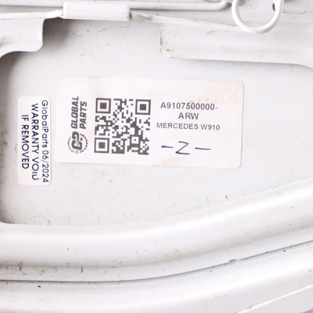Mercedes W907 W910 Korek Wlewu Paliwa Biały - SKU A9107500000-ARW - Numer Części A9107500000