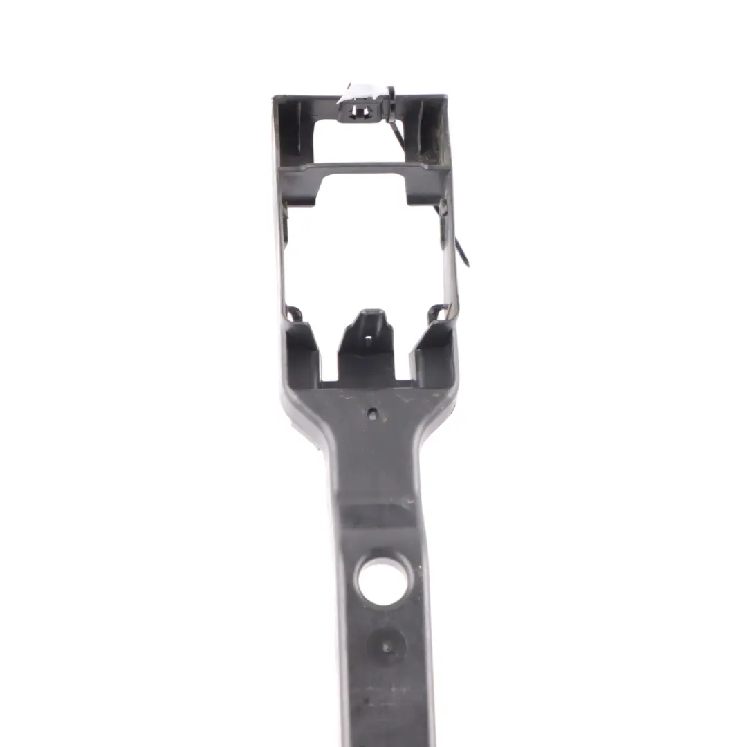 Soporte Sensor Mercedes W907 W910 Soporte Módulo Aviso Colisión para con número de pieza A9108805600 Soporte Sensor Mercedes W907 W910 Soporte Módulo Aviso Colisión - SKU A9108805600 - Número de pieza A9108805600