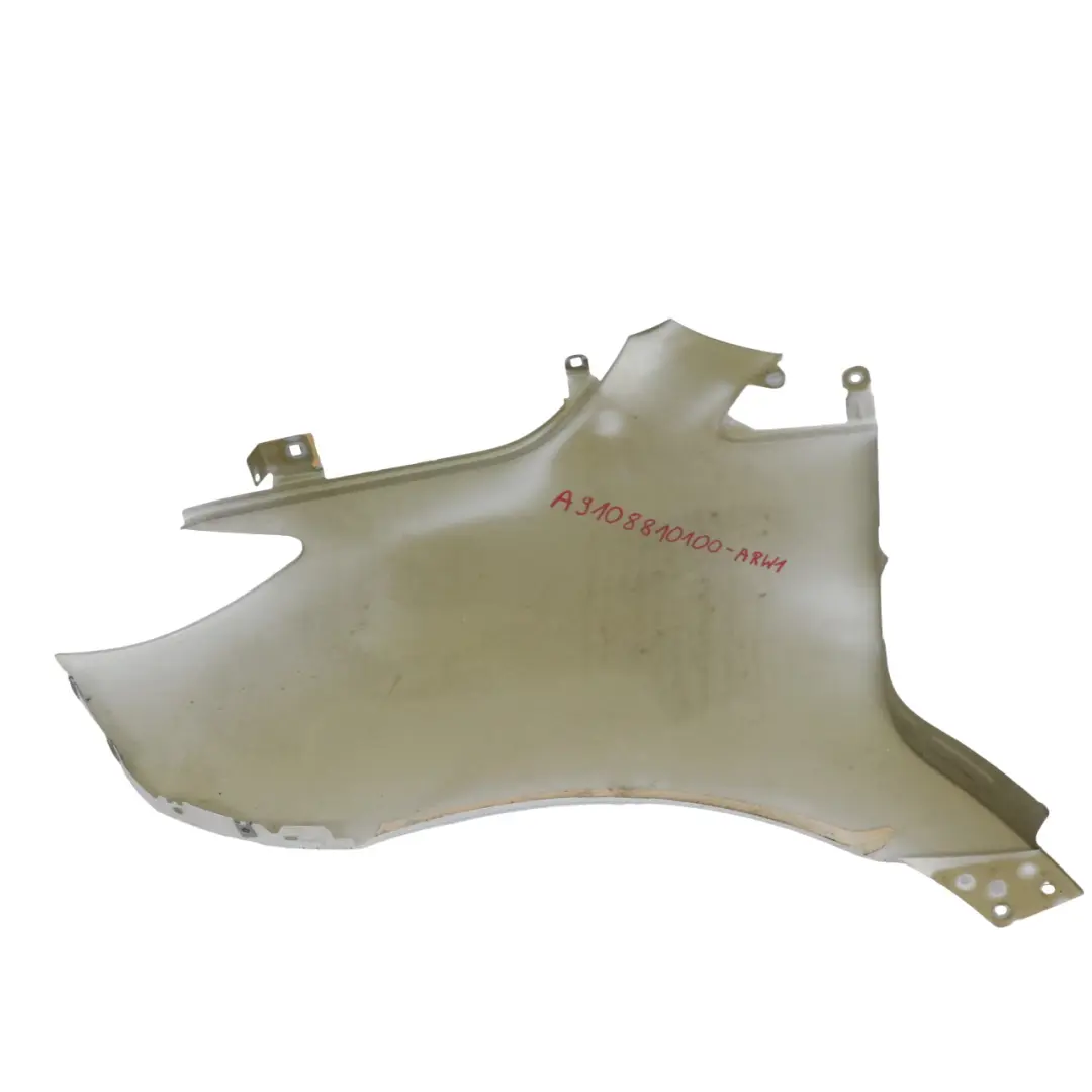 W907 Pannello laterale anteriore destro ala Arctic White 9147 per Mercedes Sprinter con numero di parte A9108810100 Mercedes Sprinter W907 Pannello laterale anteriore destro ala Arctic White 9147 - SKU A9108810100-ARW1 - Numero di parte A9108810100