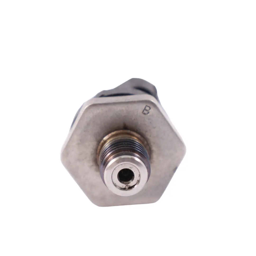 Nissan Qashqai K9K Diesel Fuel Rail Control Pressure Sensor Unit A6560707000 - SKU H8200703127 - Part number H8200703127