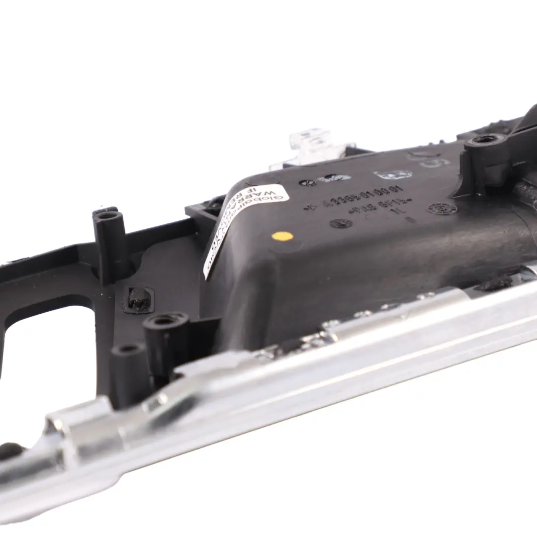 Panel Klamka Drzwi Lewy Tył do Mercedes W221 o numerze A2217304548 Mercedes W221 Panel Klamka Drzwi Lewy Tył - SKU lhd-A2217304548 - Numer Części A2217304548