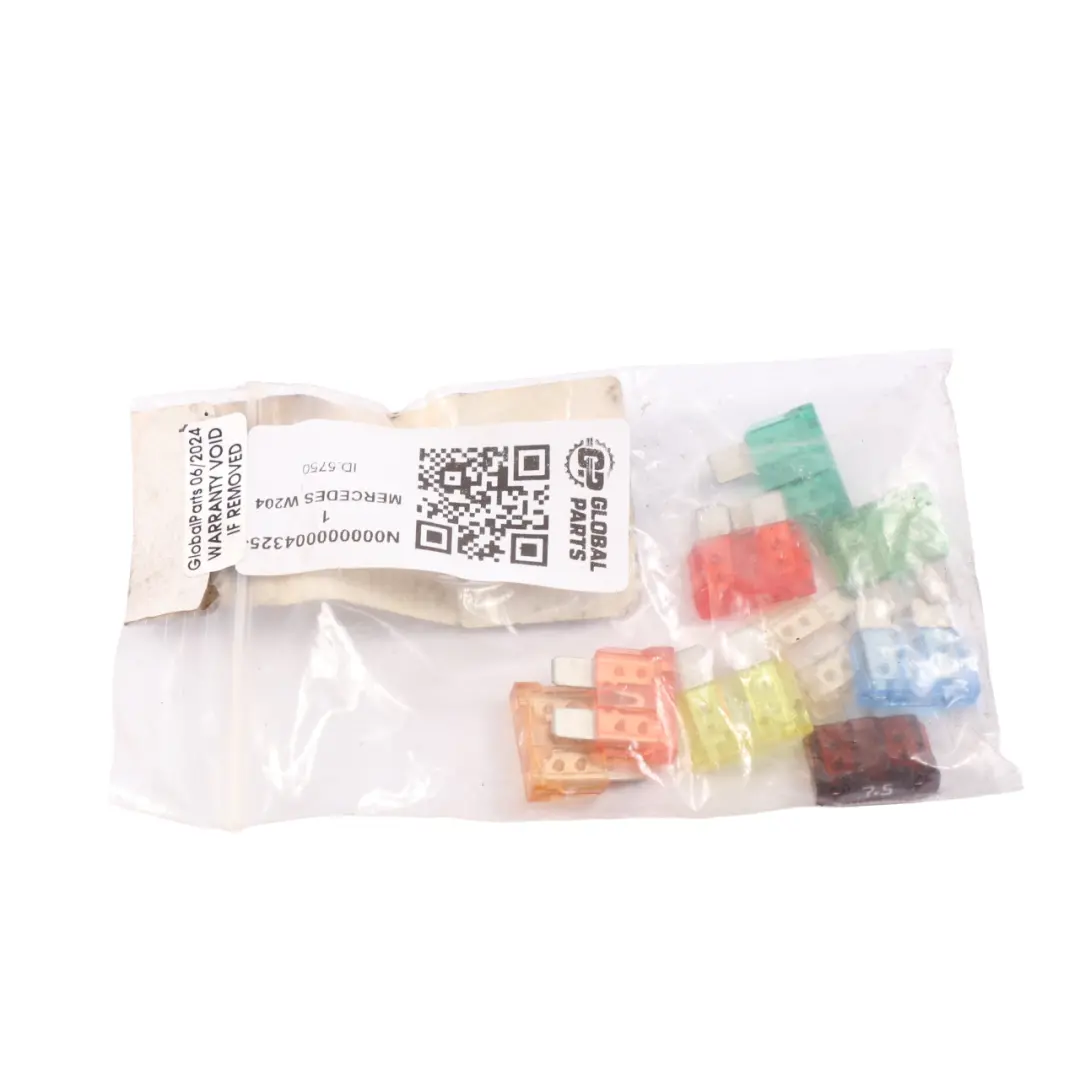 Kit fusibili di ricambio Set per Mercedes W169 W204 W211 C219 con numero di parte N000000004325 Mercedes W169 W204 W211 C219 Kit fusibili di ricambio Set - SKU N000000004325-1 - Numero di parte N000000004325