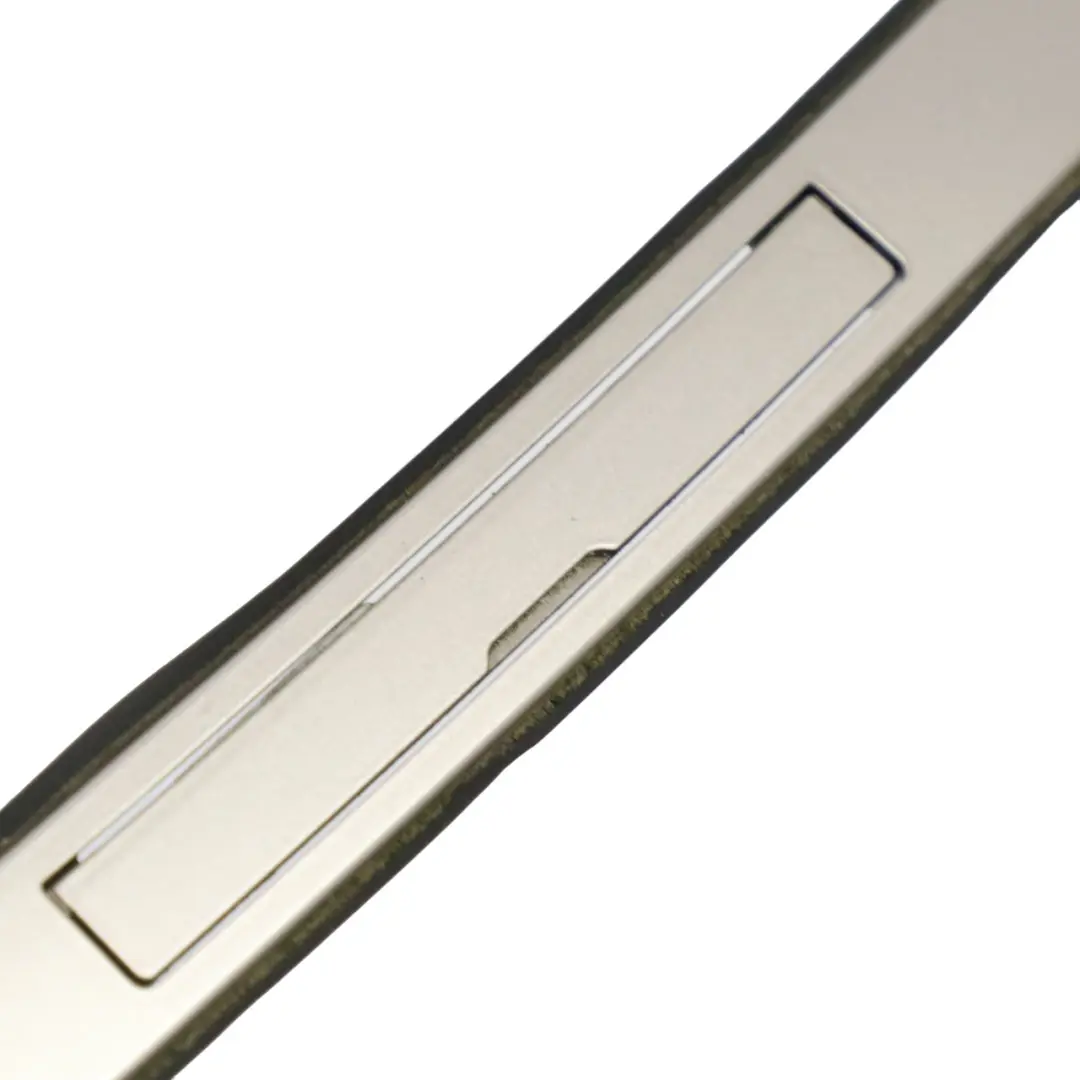 Moulure toit droite Bordure rambarde Garniture Kaschmir Silver A72 pour BMW E82 Coupe à propos du numéro de pièce P0036150 BMW E82 Coupe Moulure toit droite Bordure rambarde Garniture Kaschmir Silver A72 - SKU P0036150-KAS - Numéro de pièce P0036150