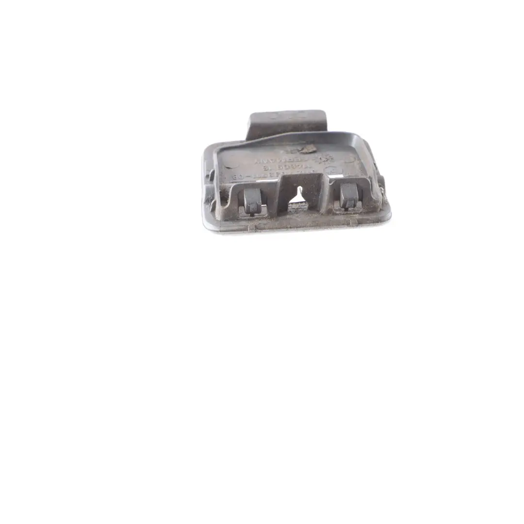 BMW E60 Klappe Heckstoßstange Abschleppöse Titansilber Metallic 354 - SKU P0150251-TS - Teilenummer 0150251