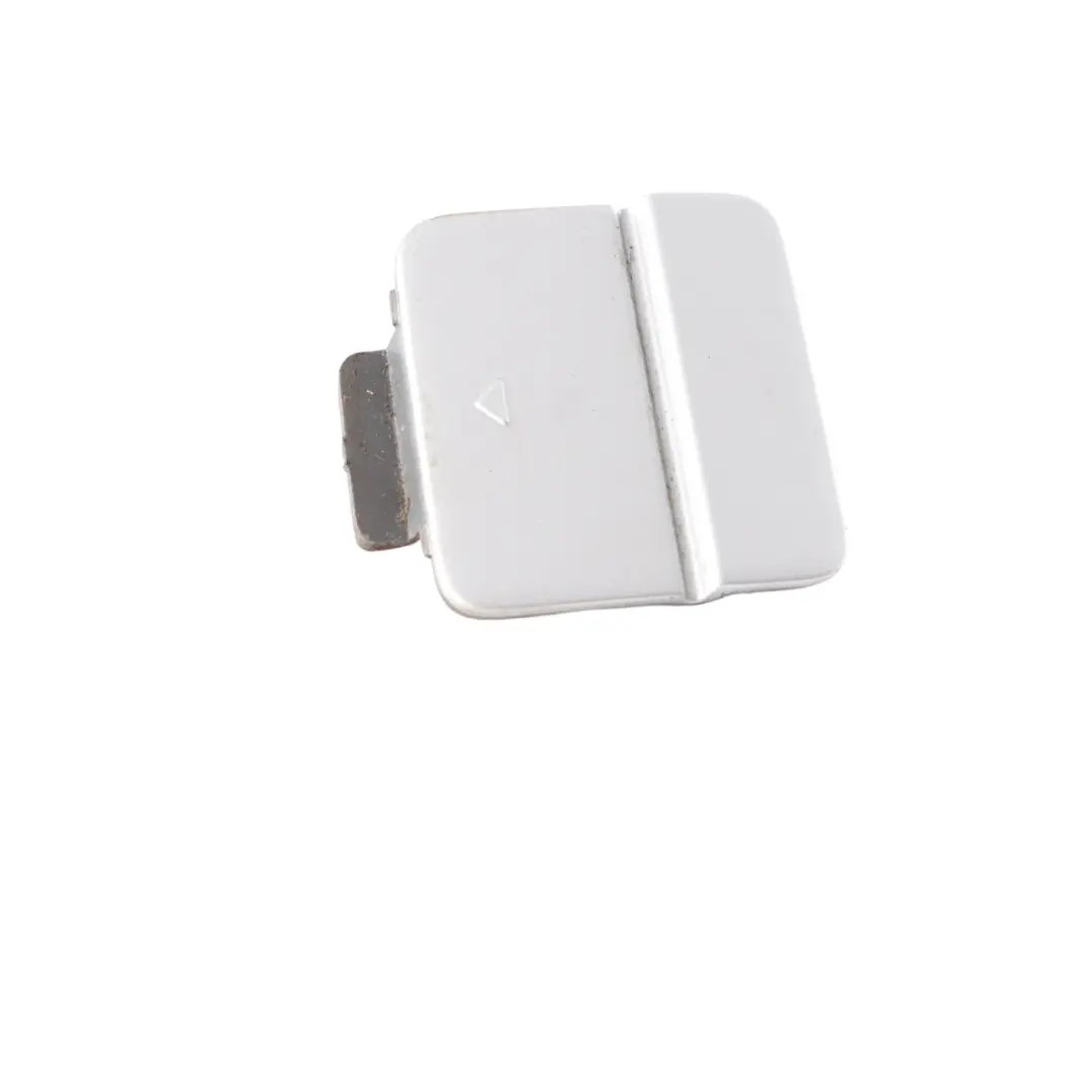 BMW E60 Flap Parachoques trasero de remolque Ojo Titanium Silver Metallic 354 - SKU P0150251-TS - Número de pieza 0150251