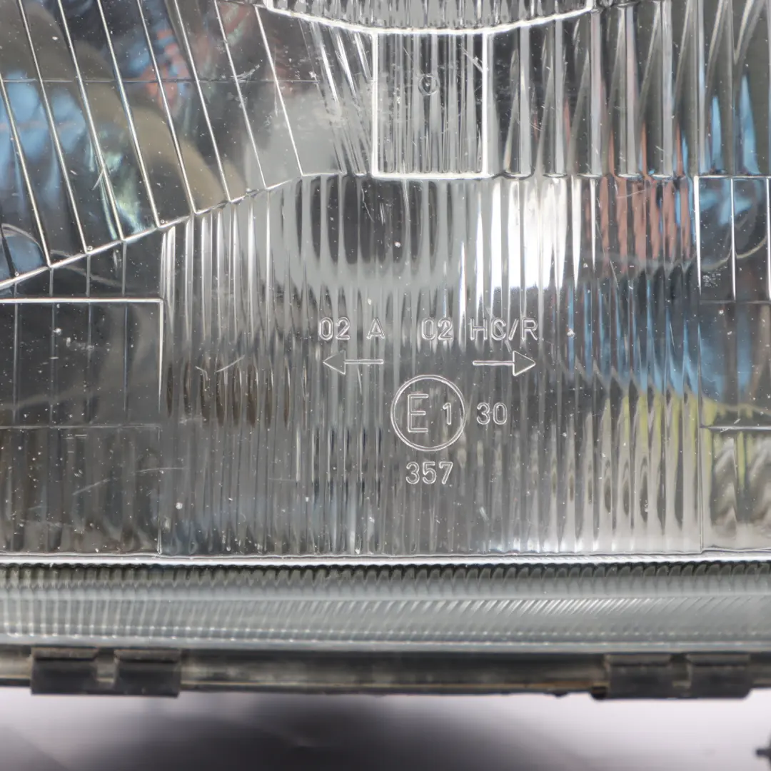 85CF Headlight Headlamp Lamp Halogen Front Right O/S to DAF with Part number 1293371 DAF 85CF Headlight Headlamp Lamp Halogen Front Right O/S - SKU rhd-1293371 - Part number 1293371