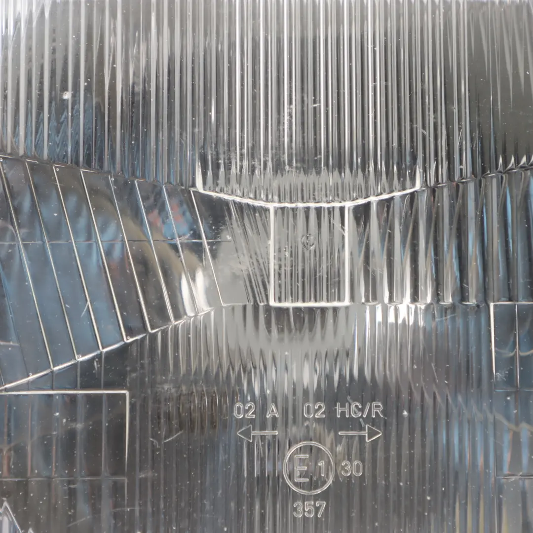 85CF Headlight Headlamp Lamp Halogen Front Right O/S to DAF with Part number 1293371 DAF 85CF Headlight Headlamp Lamp Halogen Front Right O/S - SKU rhd-1293371 - Part number 1293371