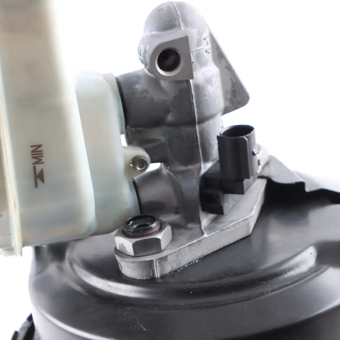 Brake Servo Booster Master Cylinder to Audi A3 8P with Part number 1K2614105AT Audi A3 8P Brake Servo Booster Master Cylinder - SKU rhd-1K2614105AT - Part number 1K2614105AT