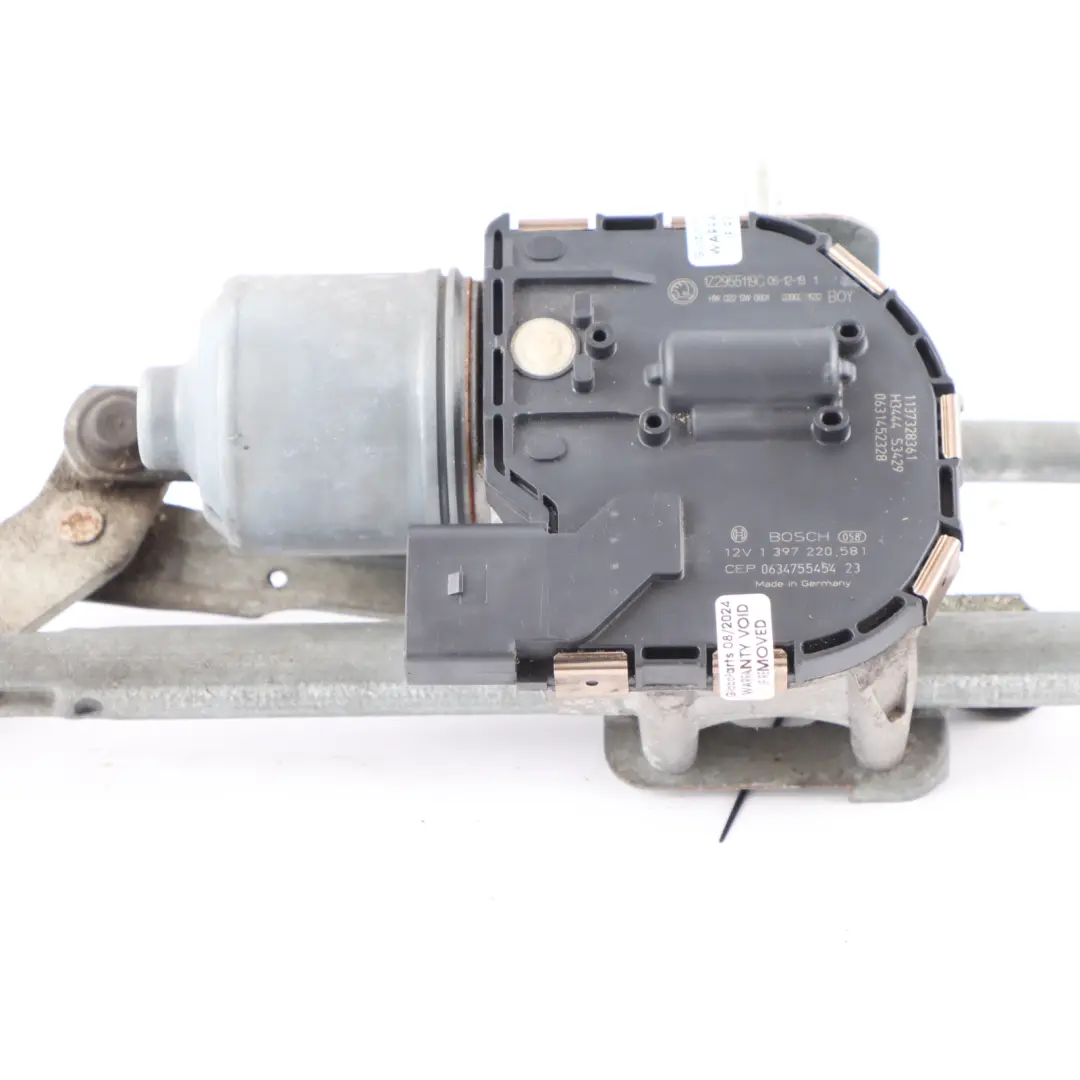 Windshield Wiper Front Window Motor Drive Unit to Skoda Octavia II with Part number 1Z2955119C Skoda Octavia II Windshield Wiper Front Window Motor Drive Unit - SKU rhd-1Z2955119C - Part number 1Z2955119C